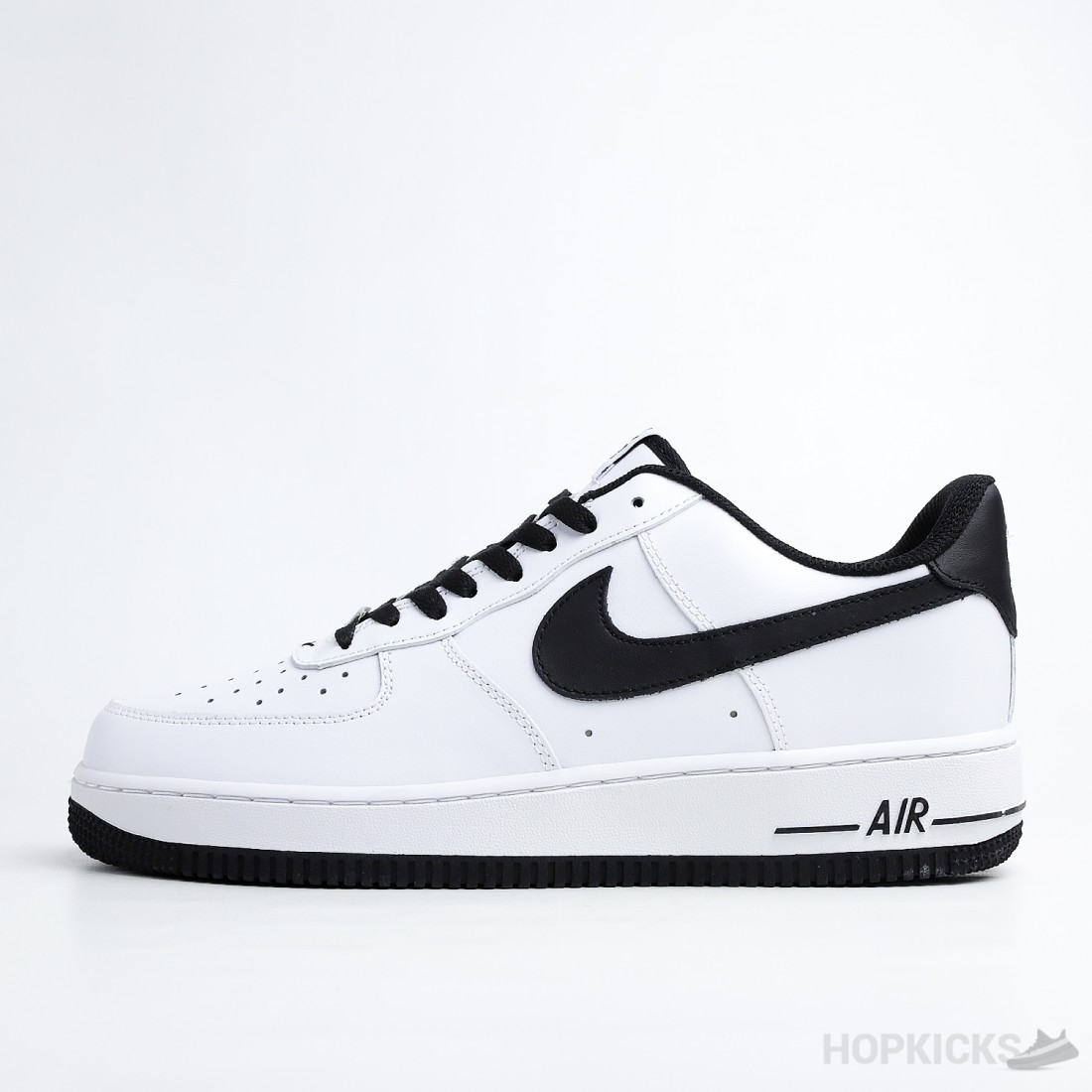 Black and white shop low air force 1